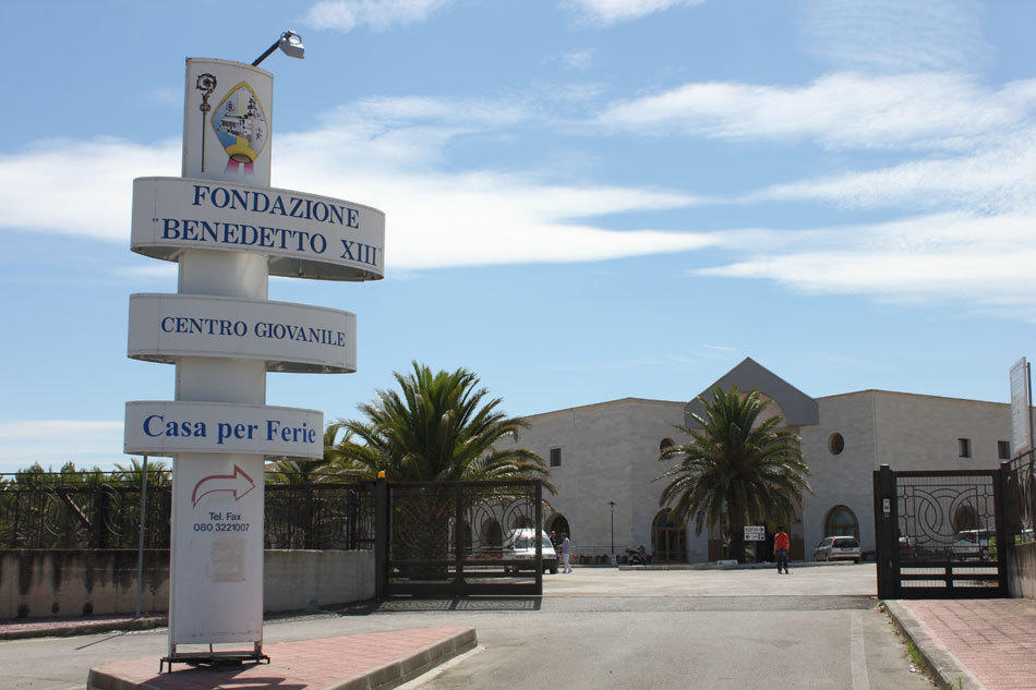 Casa Per Ferie Benedetto XIII Hotel กราวีนา อิน ปูเลีย ภายนอก รูปภาพ